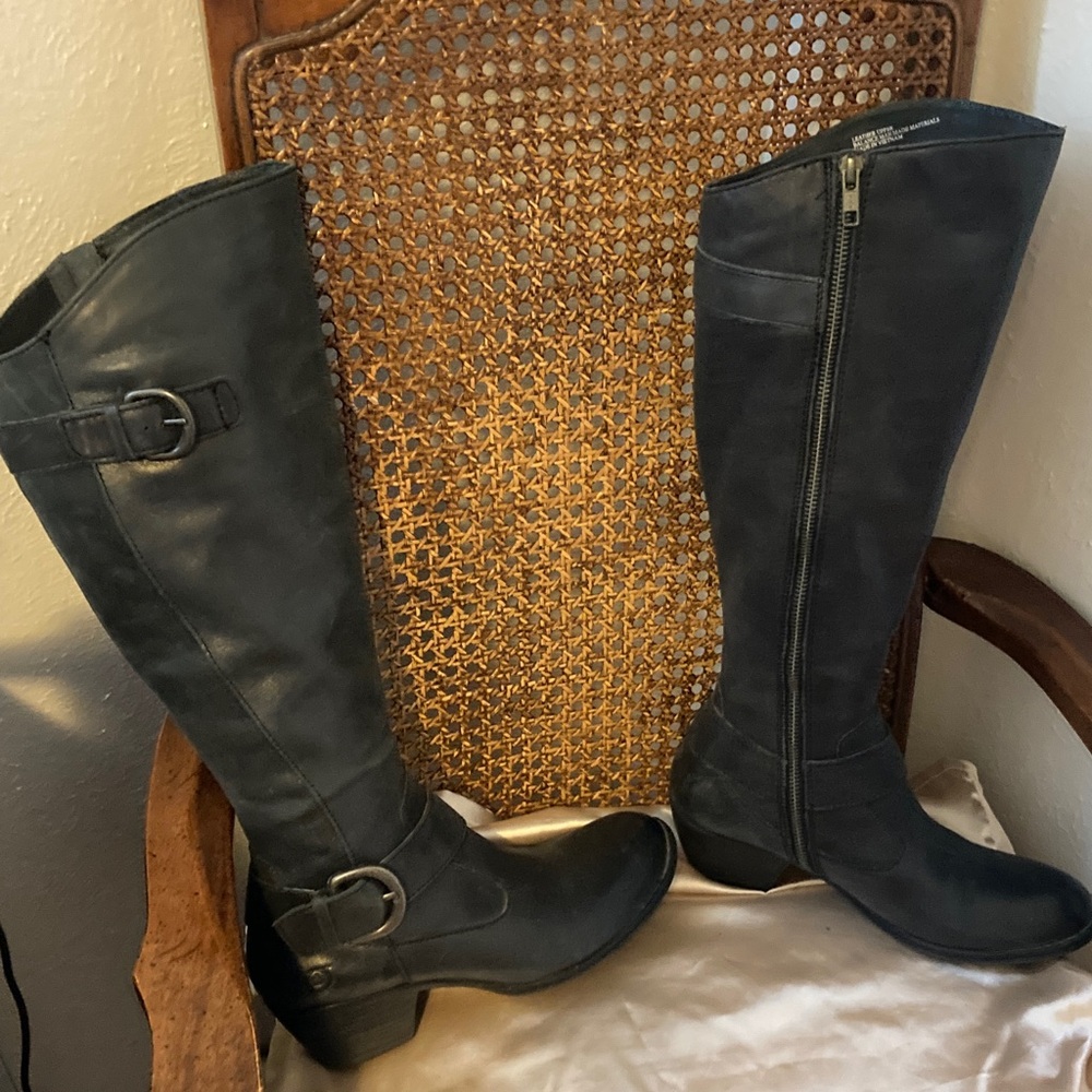 Born Black and Purple Plaid Interior Boots